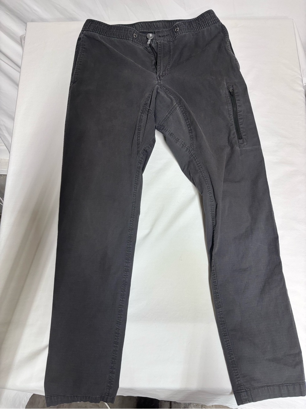 Vuori Women's The Rise The Shine Ripstop Pants Gray Medium Organic Cotton Stretc